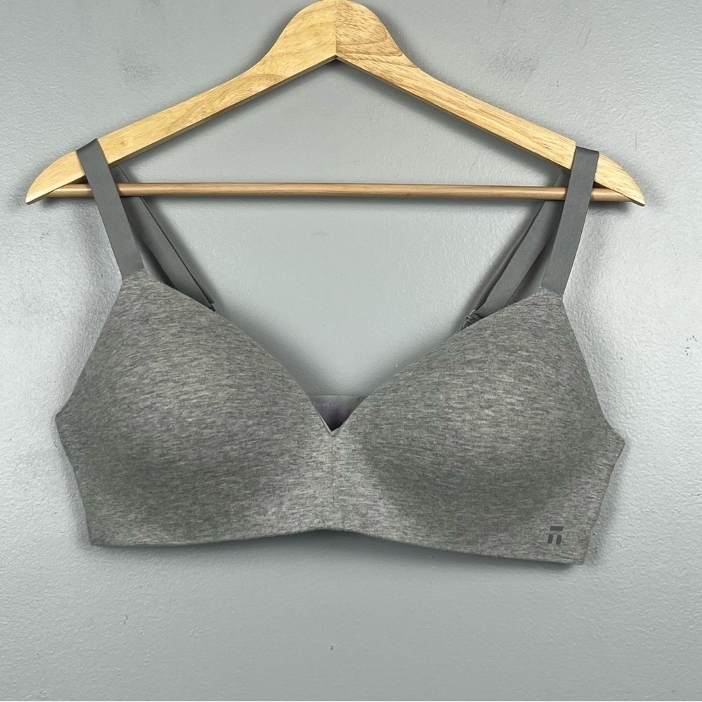 Tommy John Cool Comfort Lightly Lined heather gray convertible strap bra, 38C.
